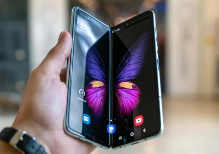 Foldable phones discount